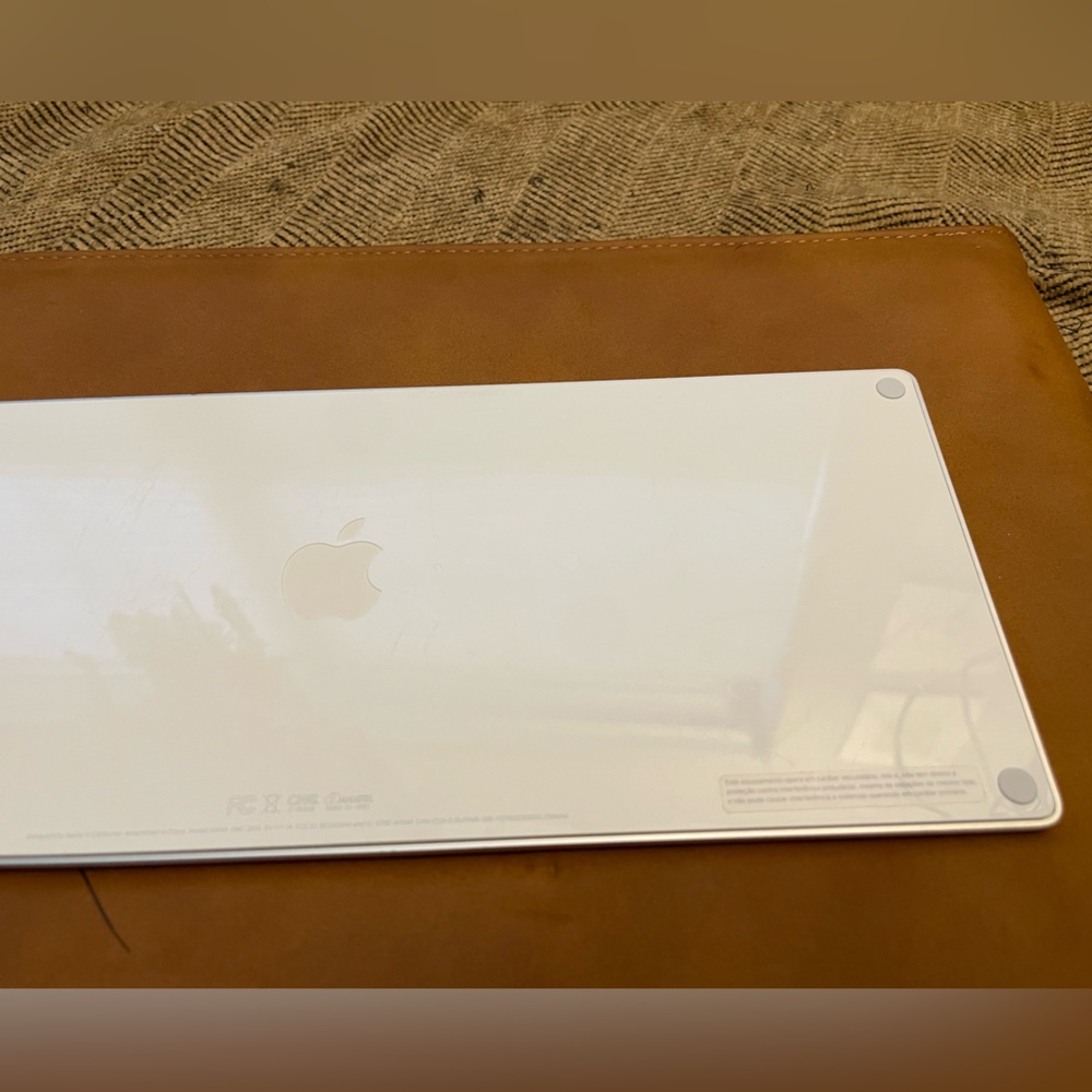 Apple Magic Wireless Keyboard - Picture 5 of 5